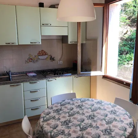 בית נופש Dei Limoni Sul Mare